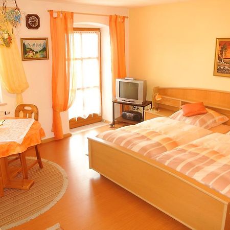 Haus Am Waldrand - Ferienwohnung Augustin Grafenau  Dış mekan fotoğraf