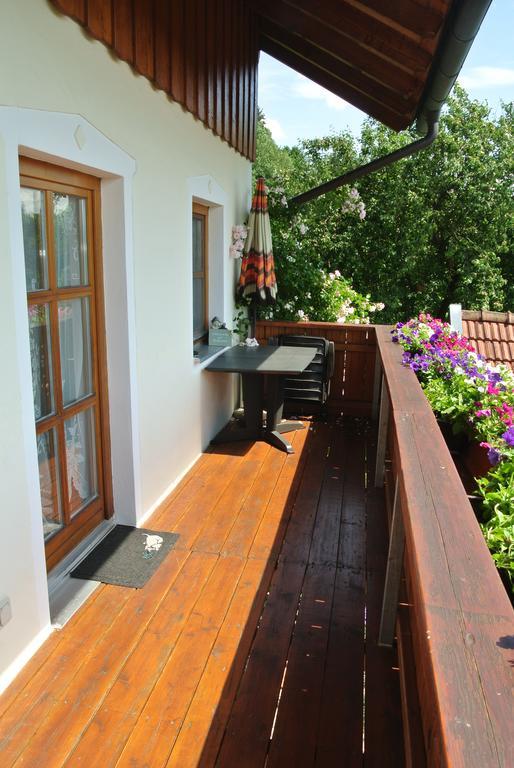 Haus Am Waldrand - Ferienwohnung Augustin Grafenau  Dış mekan fotoğraf